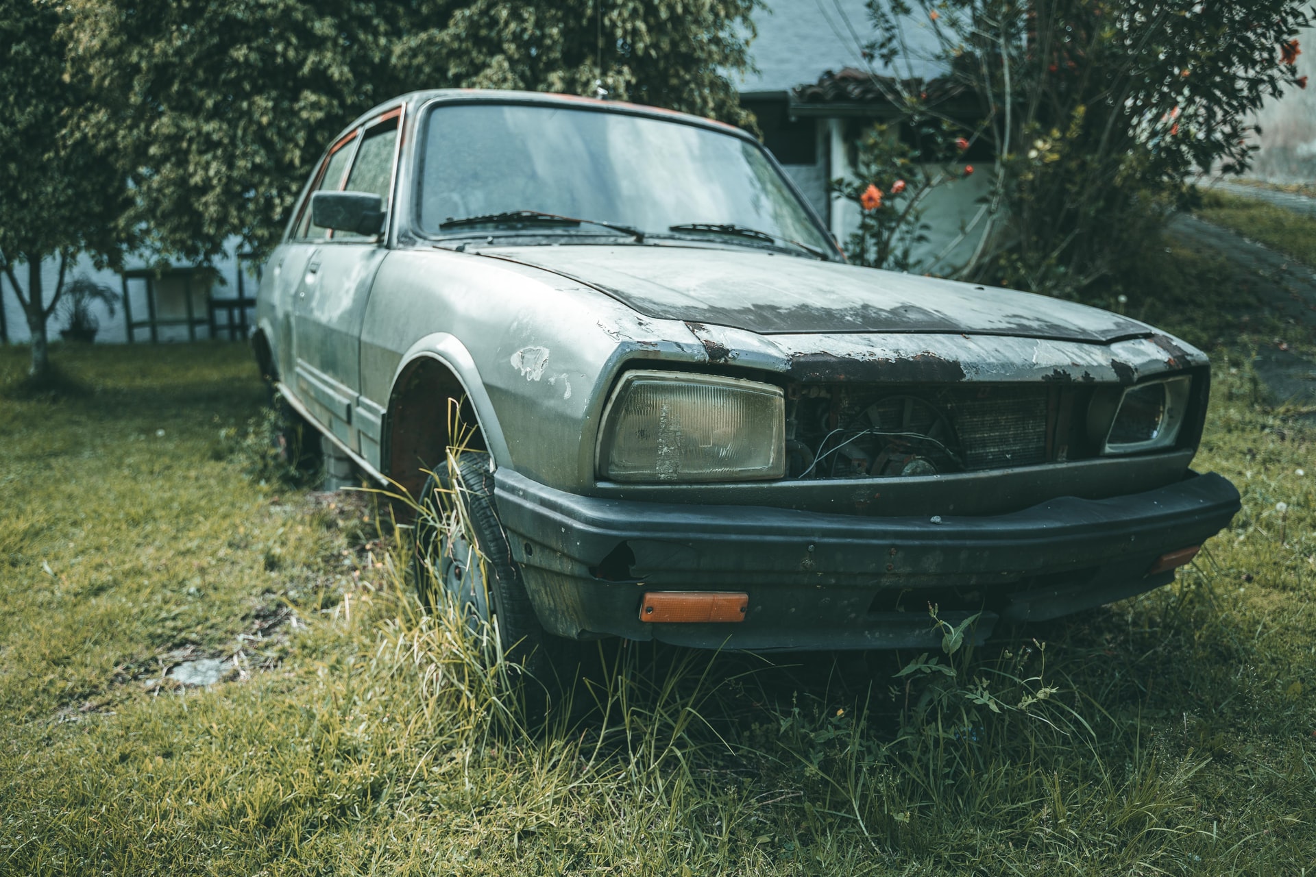 uw kapotte auto verkopen aan een autosloop